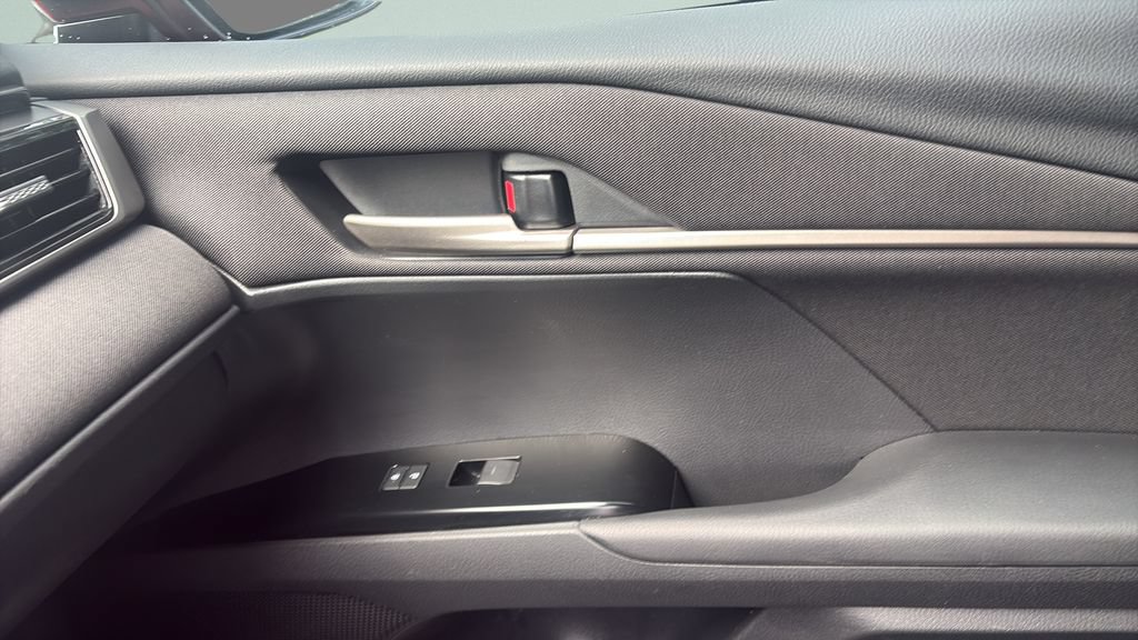 Used 2026 Toyota Camry LE FWD image 13