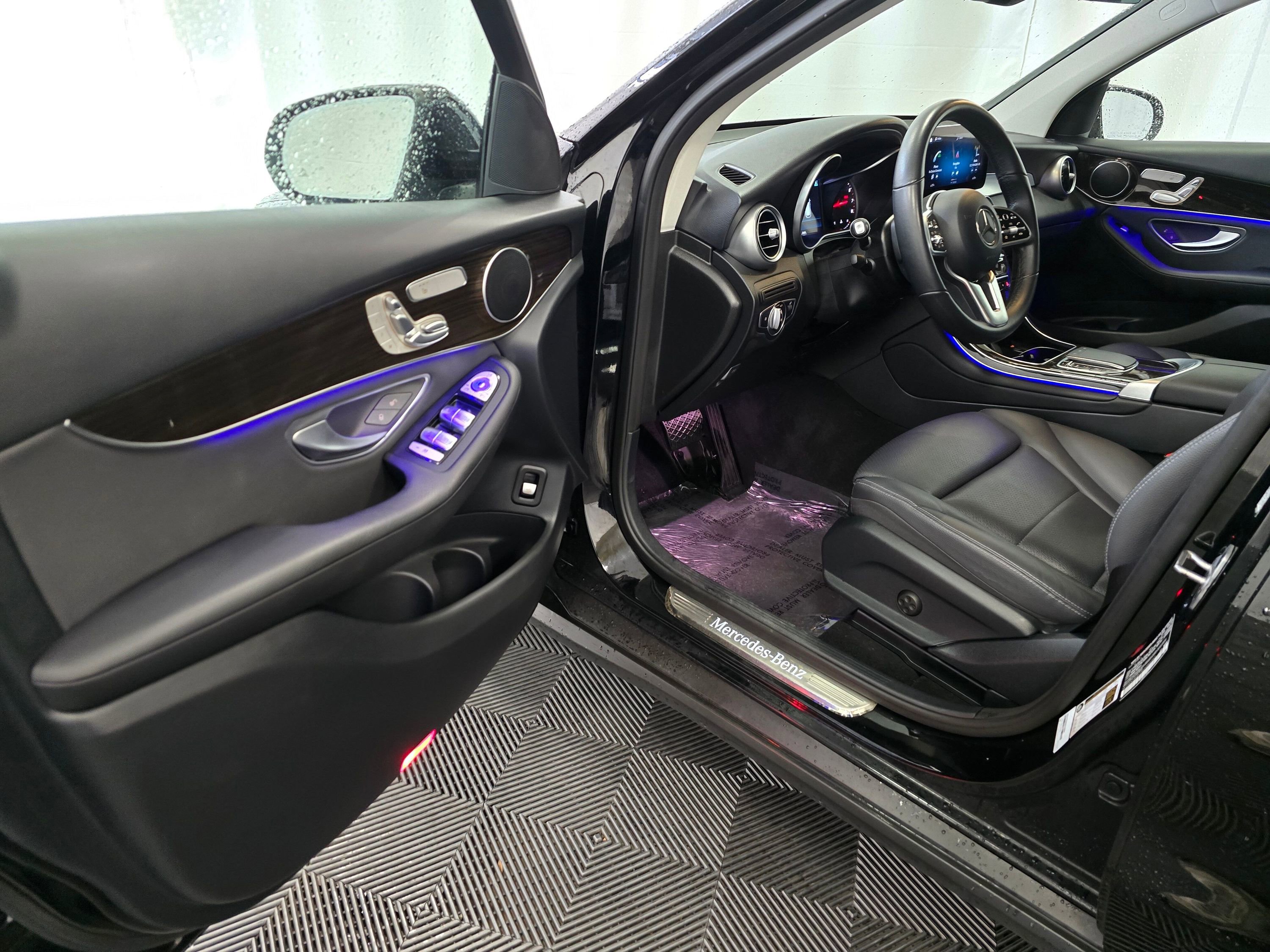 Used 2022 Mercedes-Benz GLC 300 4MATIC image 28