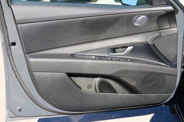 New 2026 Hyundai Elantra SE image 9