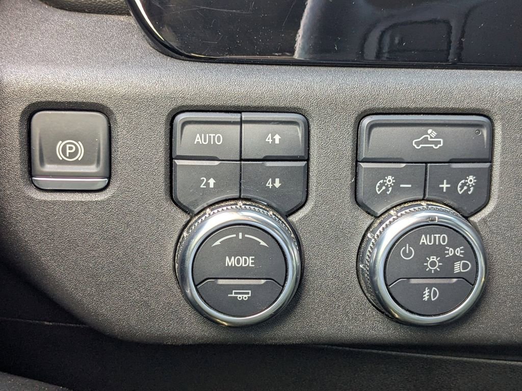 Used 2025 GMC Sierra 2500 SLE w/ SLE Convenience Package image 24