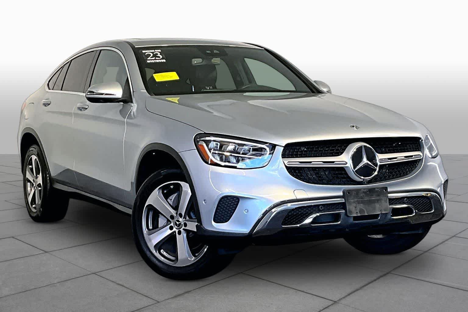 Used 2023 Mercedes-Benz GLC 300 4MATIC Coupe image 3