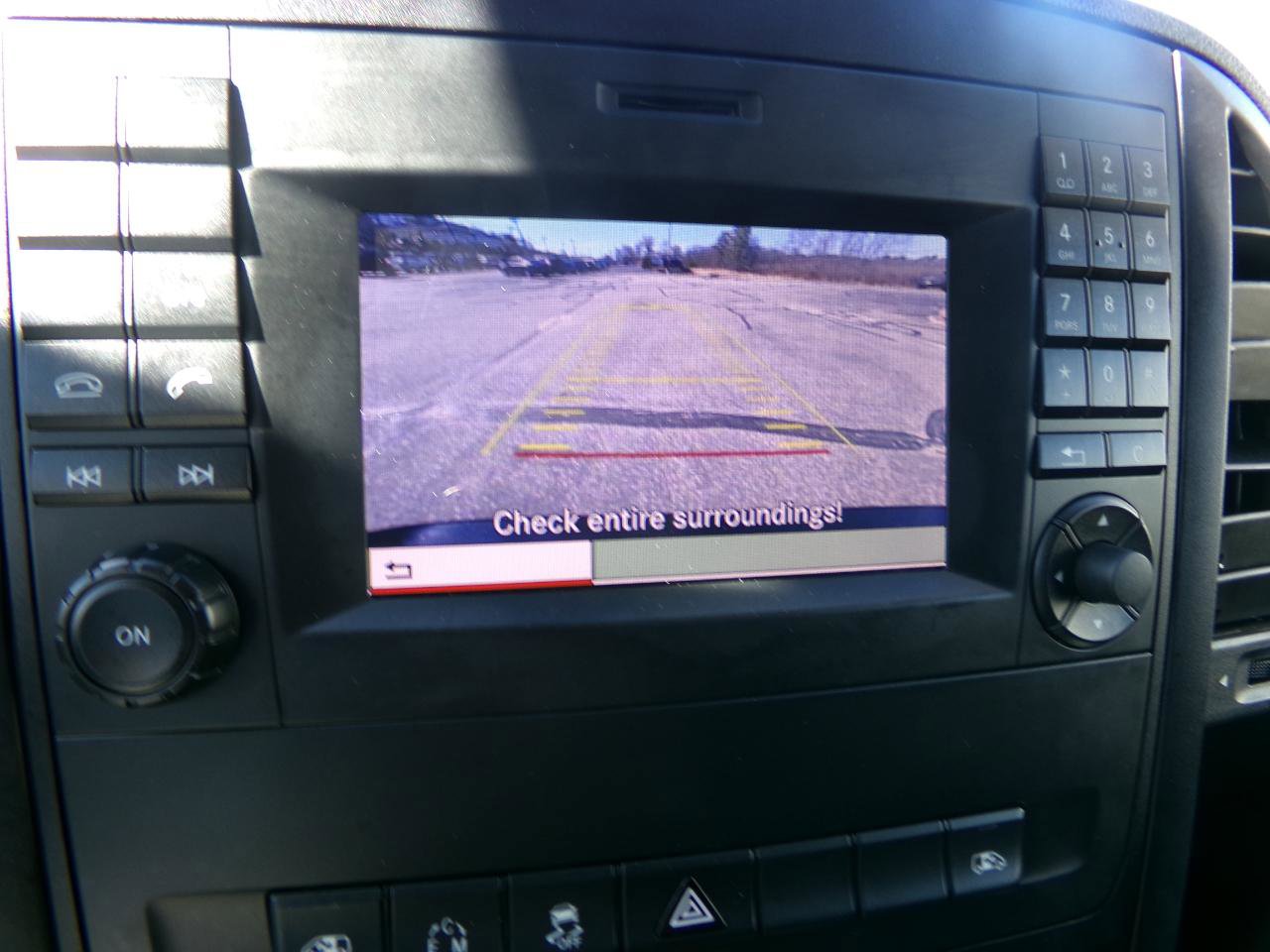 Used 2018 Mercedes-Benz Metris Passenger image 25