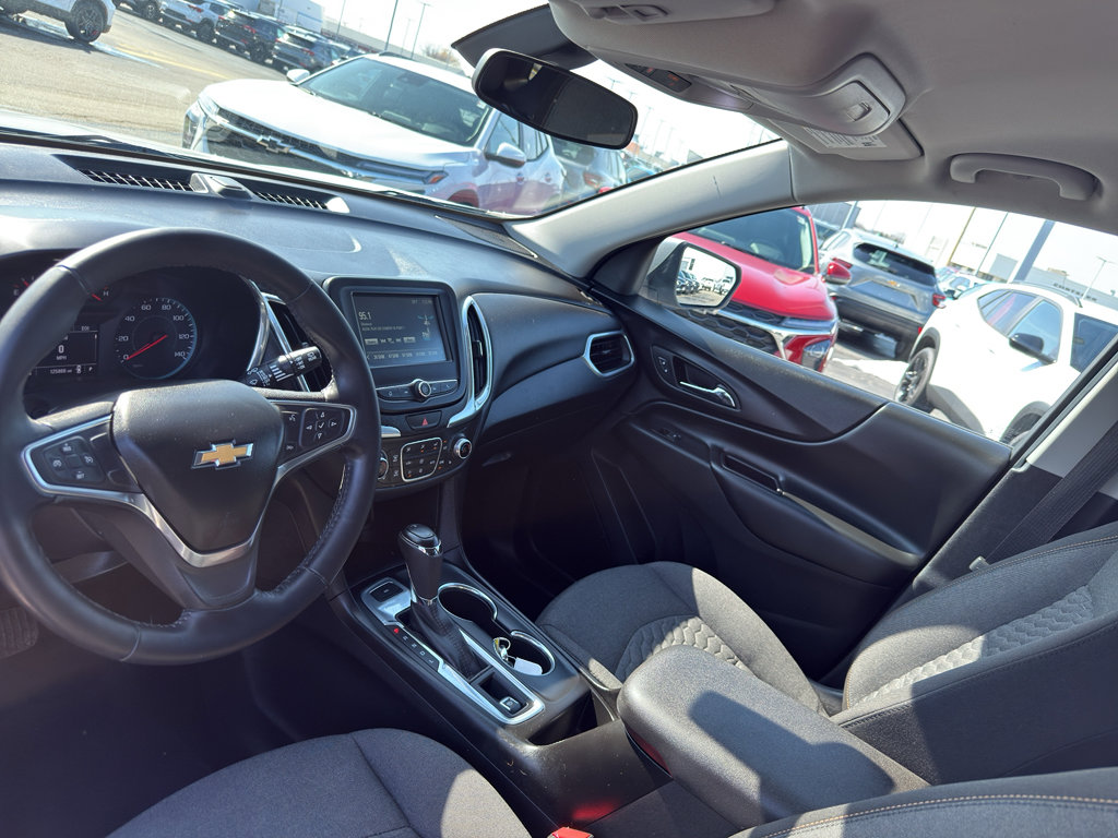 Used 2018 Chevrolet Equinox LT image 25