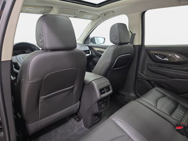 Used 2024 GMC Terrain Denali w/ Denali Premium Package image 12