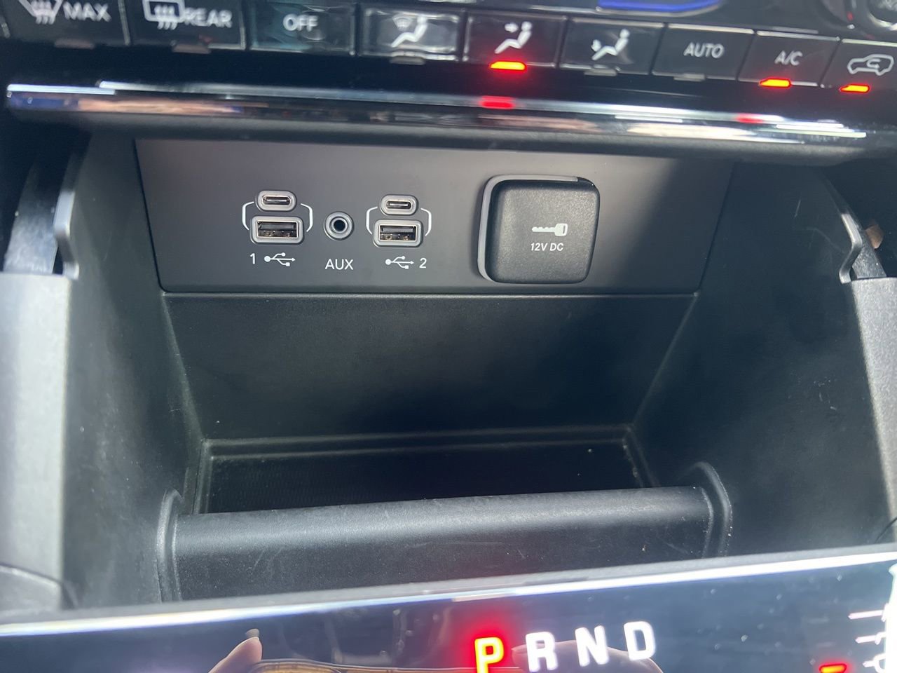 Used 2023 Jeep Grand Cherokee Overland AWD/4WD image 29