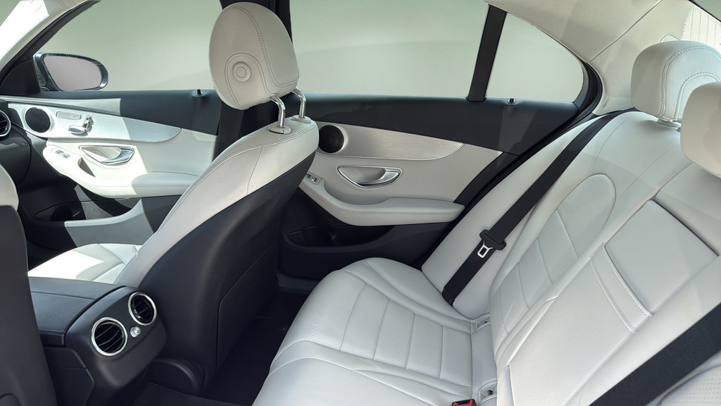 Used 2018 Mercedes-Benz C 300 4MATIC Sedan image 16