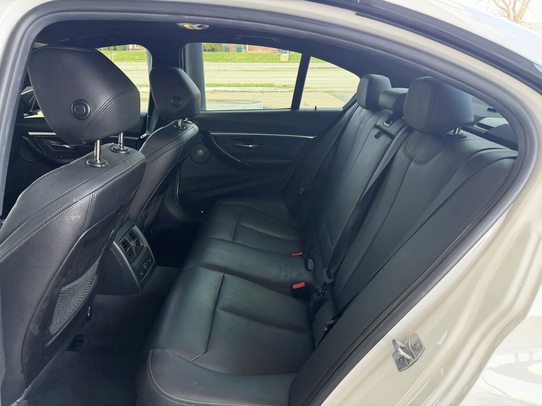 Used 2016 BMW 340i xDrive Sedan image 22