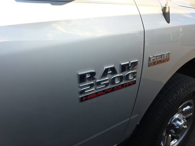 Used 2017 RAM 2500 Tradesman w/ Chrome Appearance Group AWD/4WD image 13