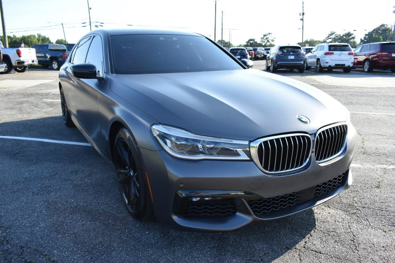 Used 2018 BMW 750i xDrive AWD/4WD image 4
