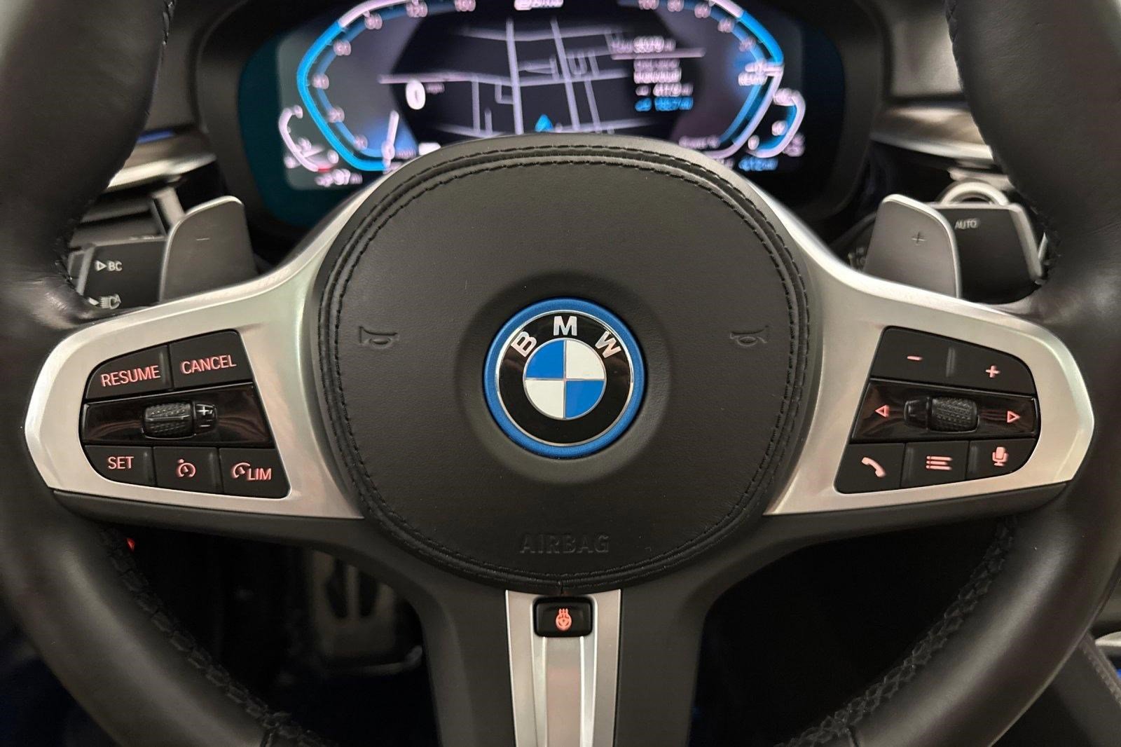 Certified 2023 BMW 530e w/ M Sport Package image 17