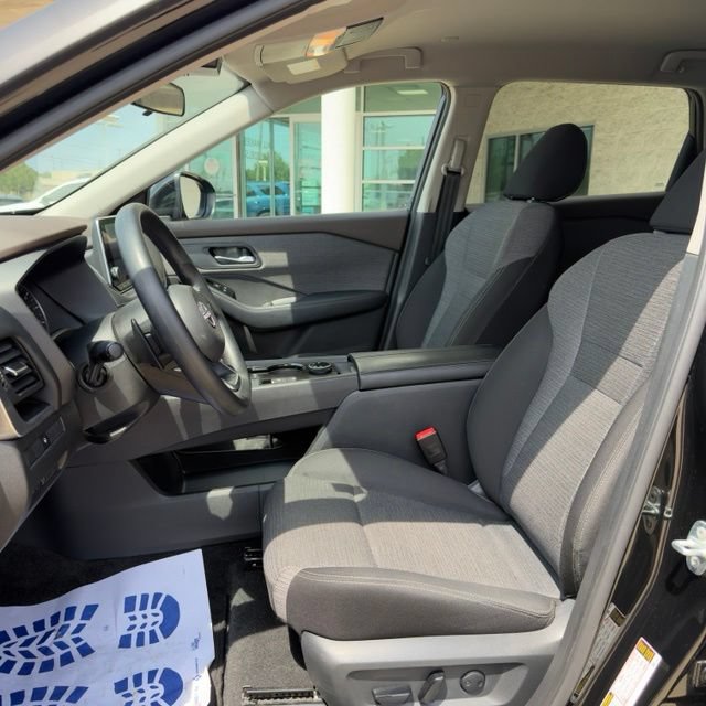 Used 2023 Nissan Rogue SV AWD/4WD image 10