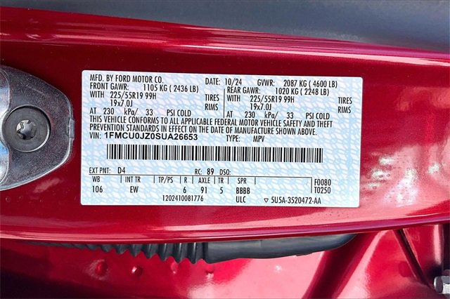 Certified 2025 Ford Escape Platinum image 31