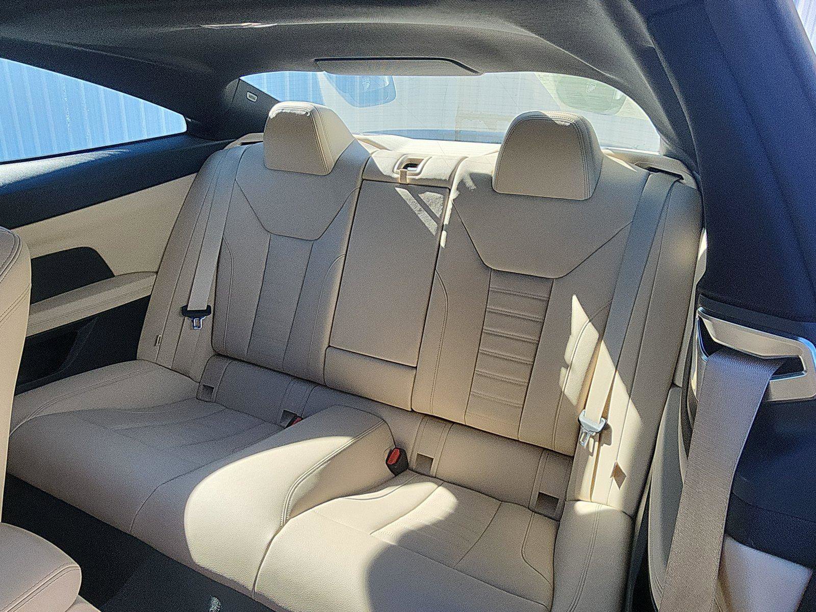 Used 2021 BMW 430i xDrive Coupe w/ Premium Package image 23