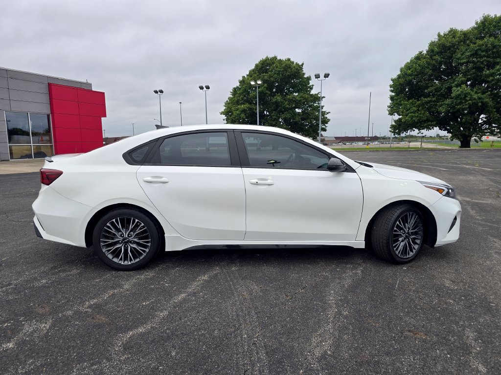 Used 2023 Kia Forte GT-Line w/ GT-Line Premium Package FWD image 16