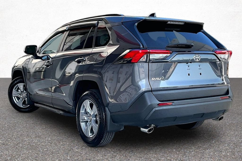 Used 2025 Toyota RAV4 XLE w/ Convenience Package FWD image 7