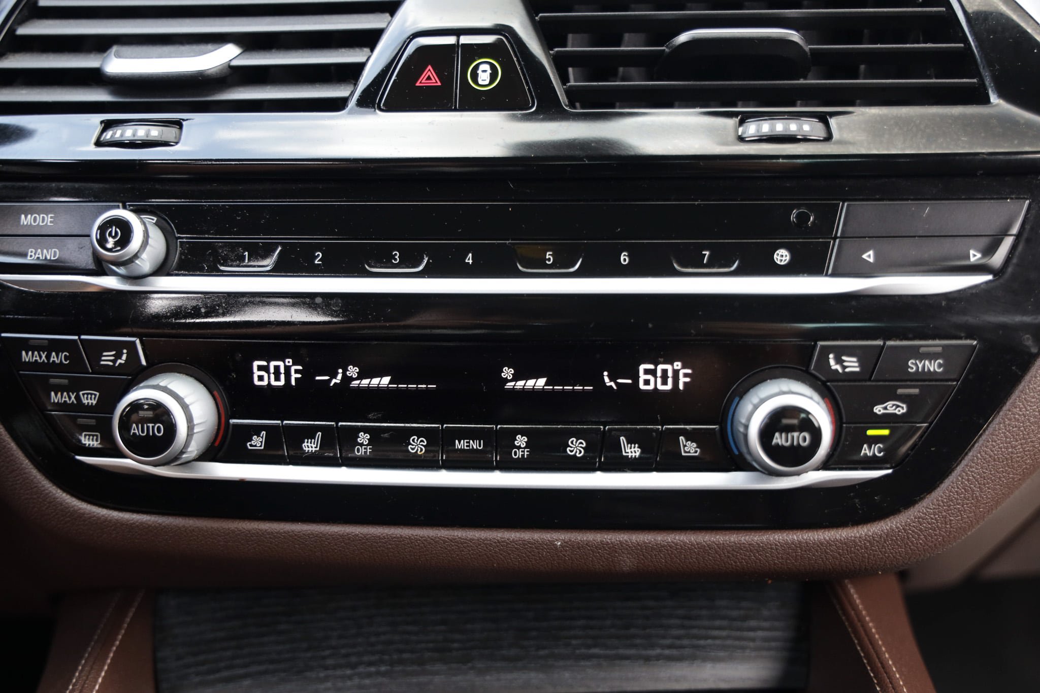 Used 2022 BMW 540i w/ M Sport Package RWD image 37