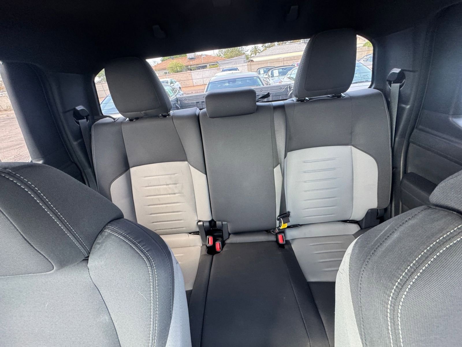 Used 2025 Buick Envista Sport Touring image 36