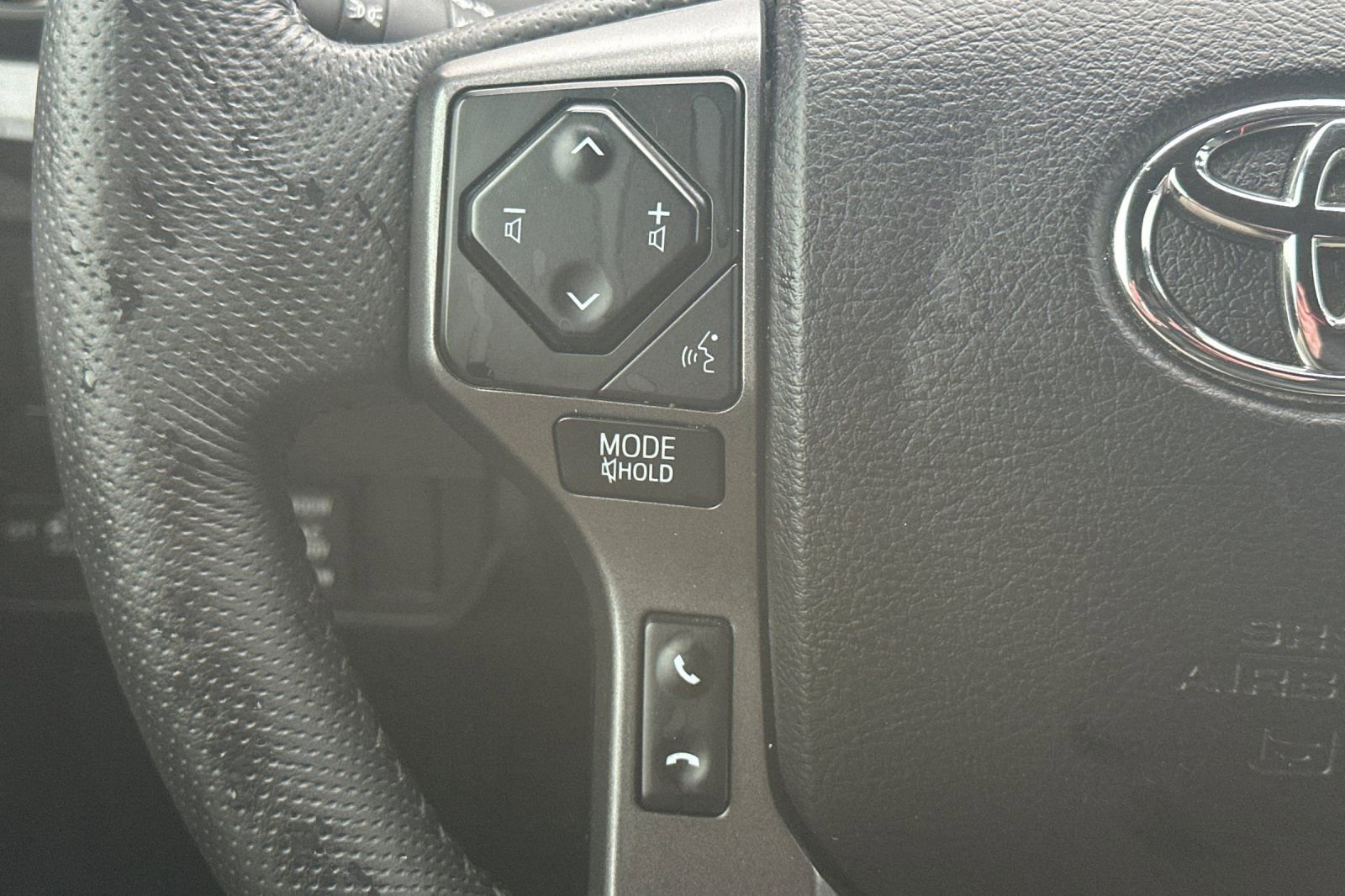 Used 2021 Toyota Tacoma TRD Off-Road w/ Technology Package image 31