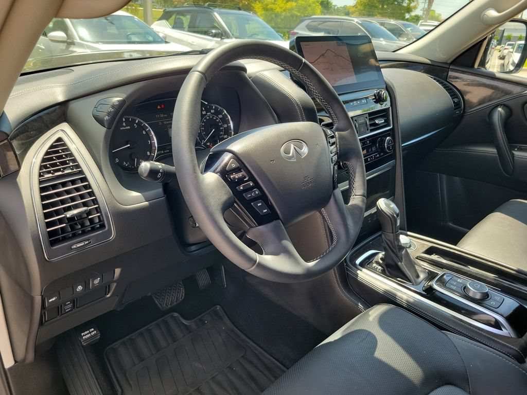 Used 2023 INFINITI QX80 Luxe w/ All-Season Package AWD/4WD image 20