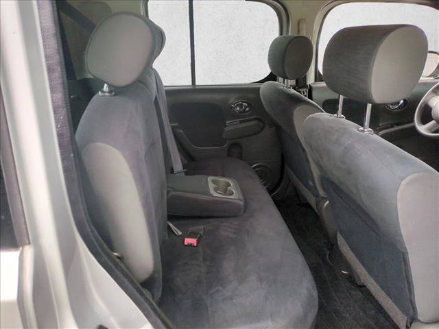 Used 2009 Nissan Cube 1.8 S w/ Interior Designer Pkg FWD image 17