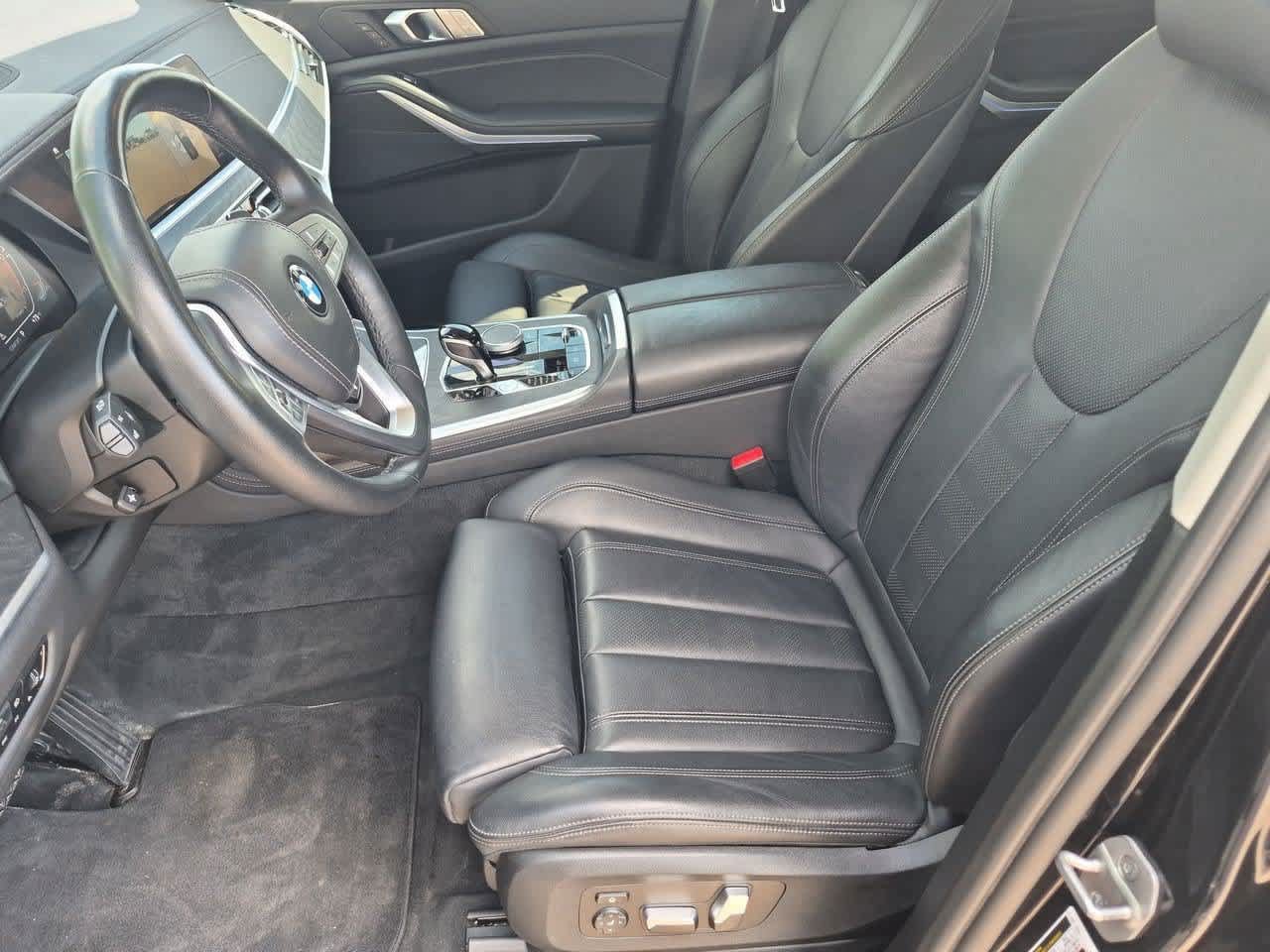 Used 2022 BMW X7 xDrive40i w/ Premium Package AWD/4WD image 16