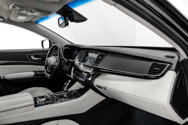 Used 2016 Kia K900 Luxury RWD image 10