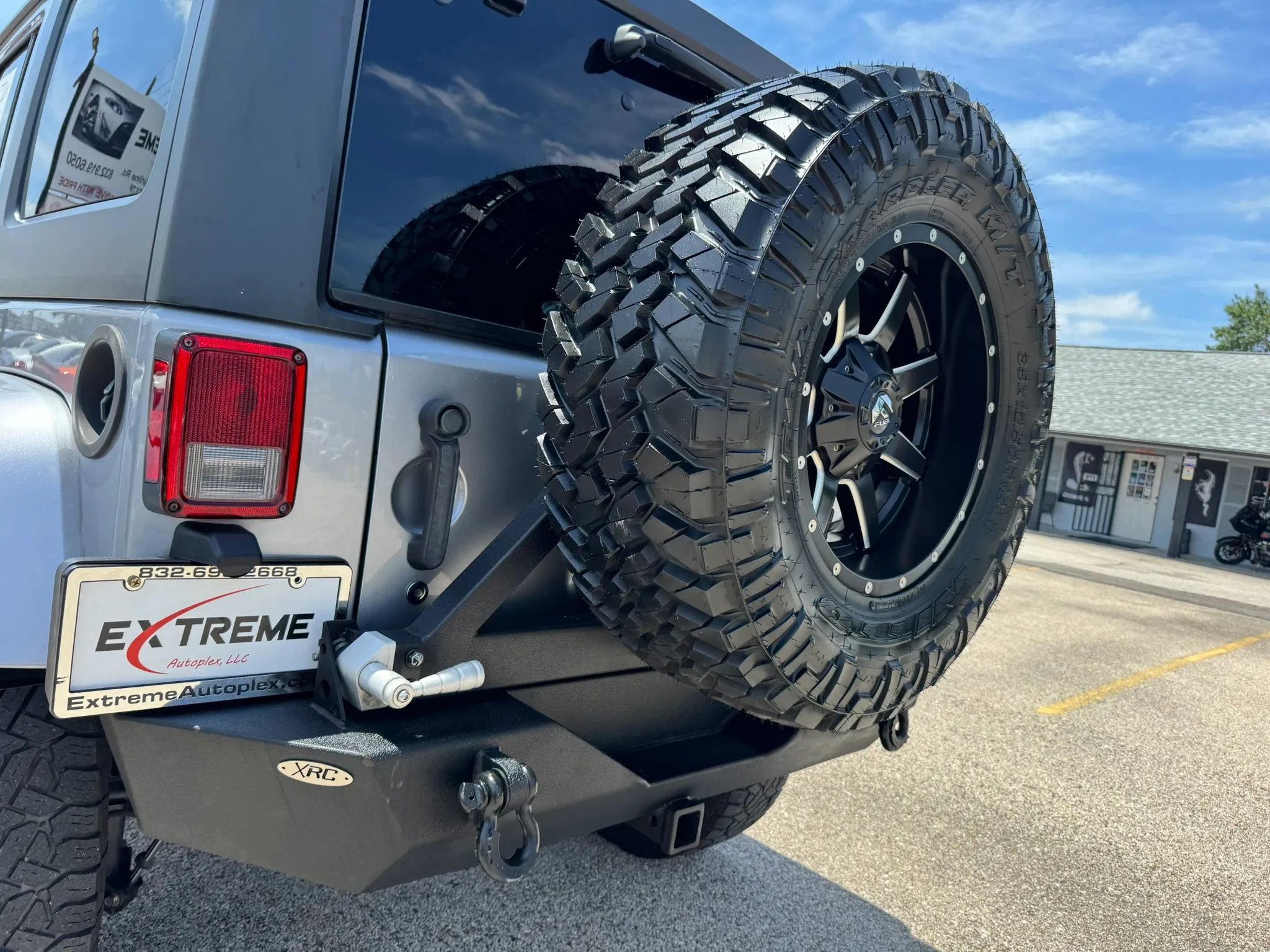 Used 2014 Jeep Wrangler Unlimited Sahara w/ Max Tow Package AWD/4WD image 18