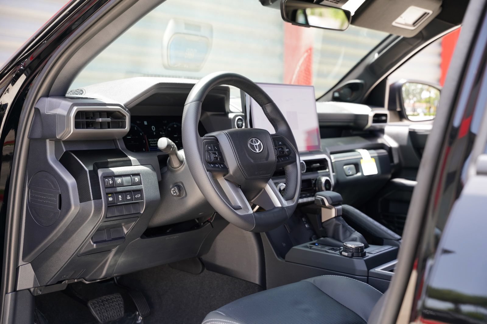 Used 2026 Toyota 4Runner Limited AWD/4WD image 18