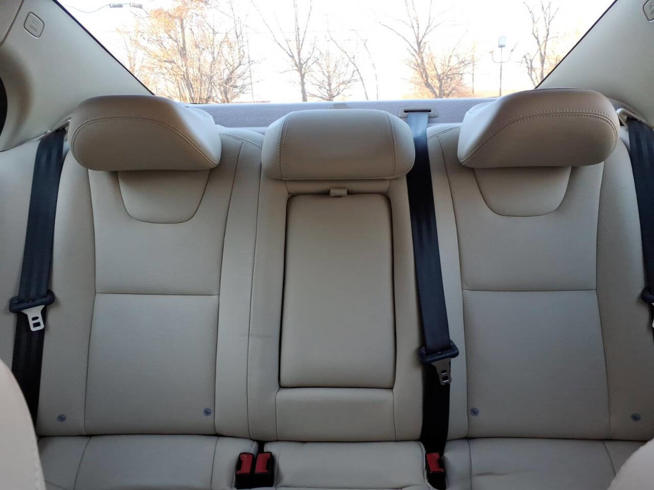 Used 2015 Volvo S60 T5 Premier image 19