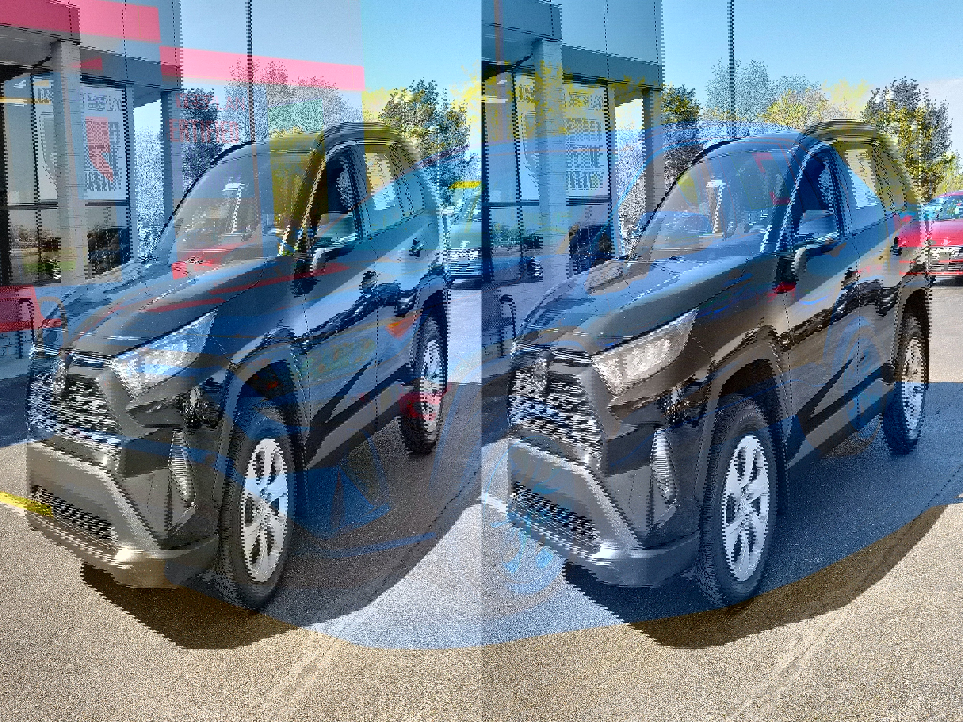 Used 2019 Toyota RAV4 LE w/ All Weather Liner Package AWD/4WD image 2