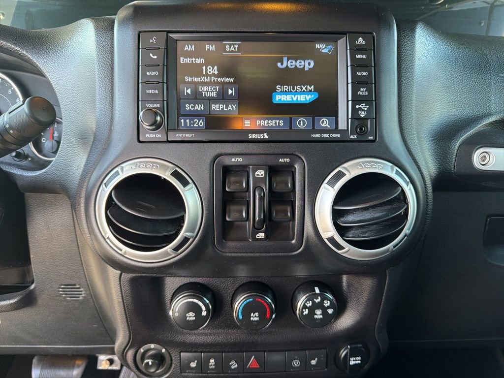 Used 2016 Jeep Wrangler Unlimited Rubicon w/ Connectivity Group image 34