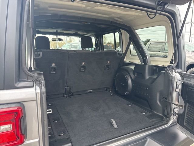 Used 2018 Jeep Wrangler Unlimited Rubicon w/ Steel Bumper Group image 14
