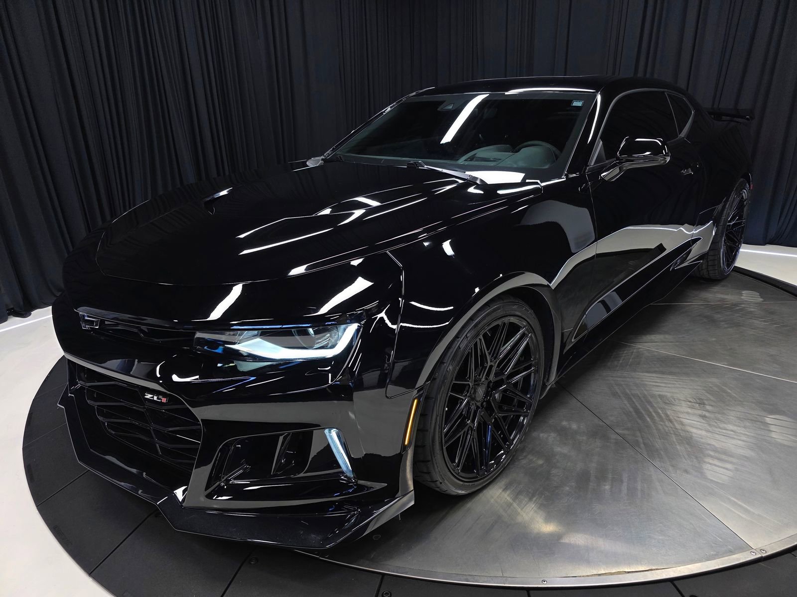 Used 2022 Chevrolet Camaro ZL1 image 49