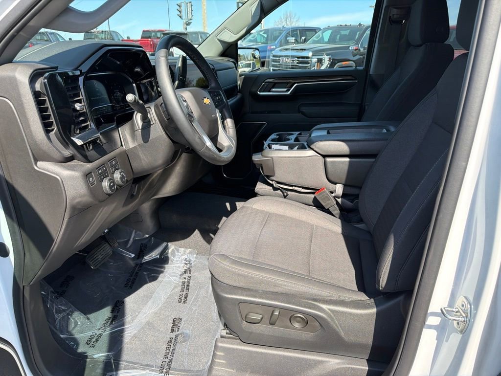 Certified 2023 Chevrolet Silverado 1500 LT w/ Z71 Off-Road Package AWD/4WD image 16