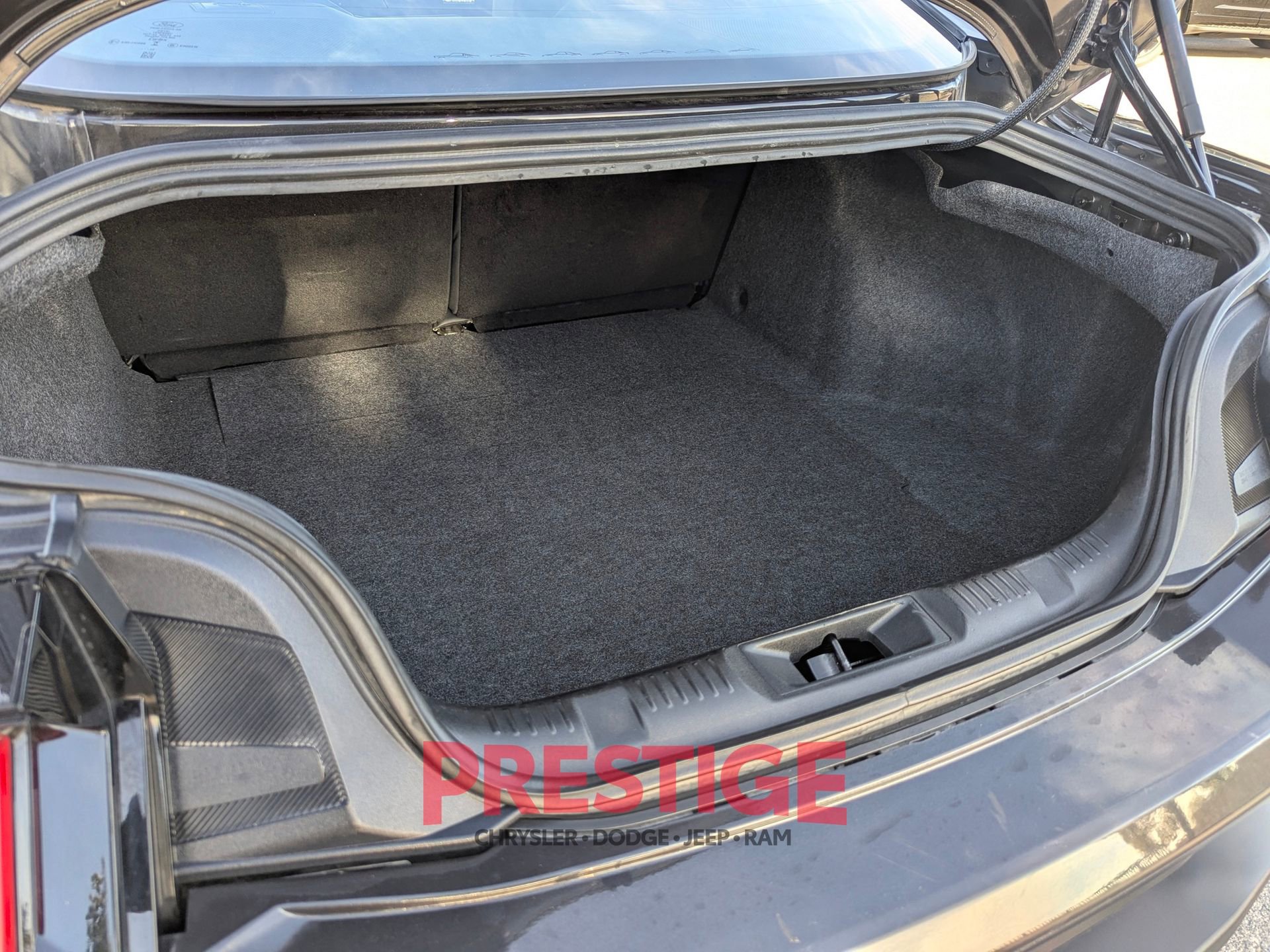 Used 2024 Ford Mustang EcoBoost image 9