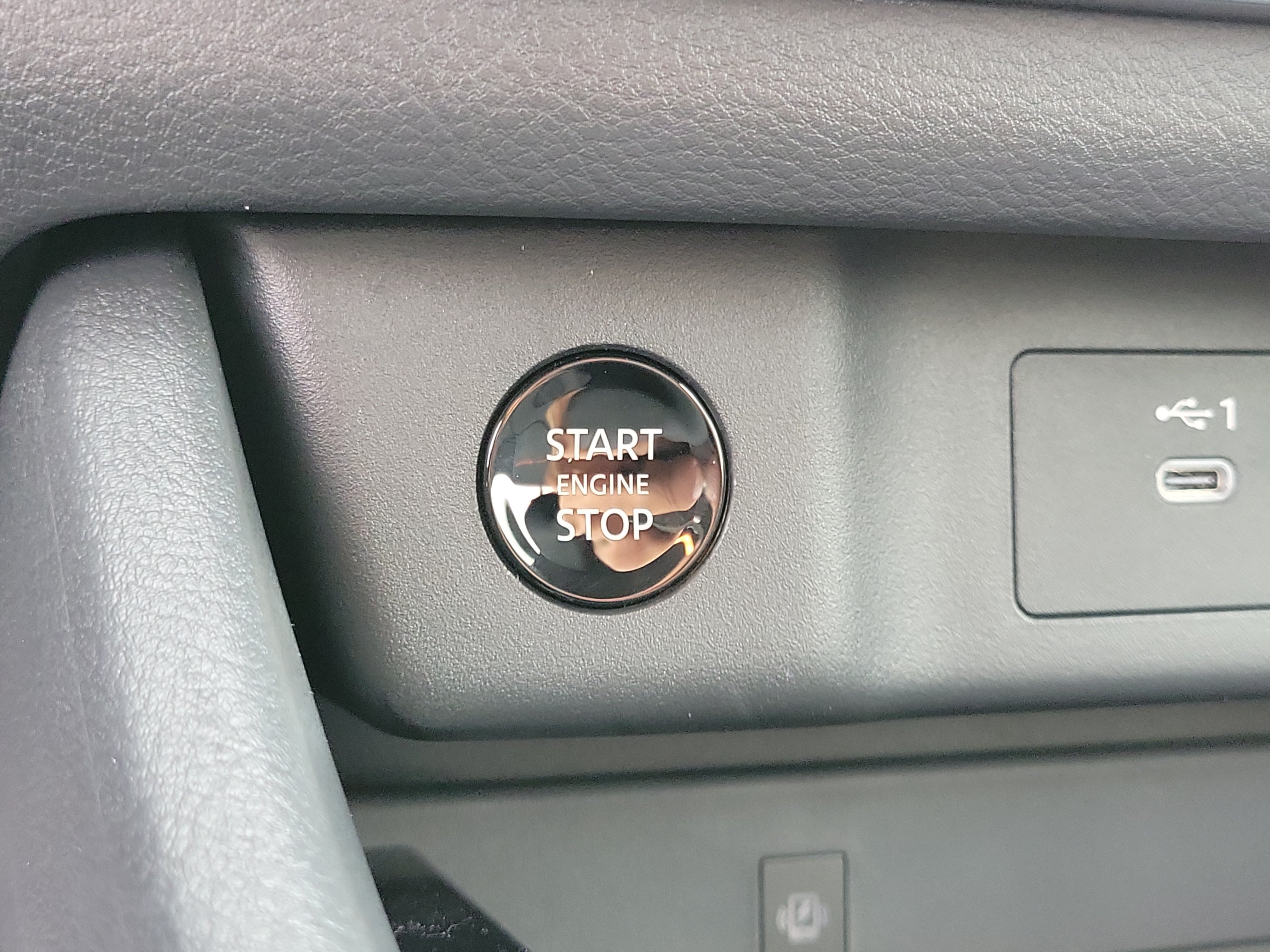 New 2026 Nissan Rogue SV w/ Rock Creek Premium Package AWD/4WD image 28