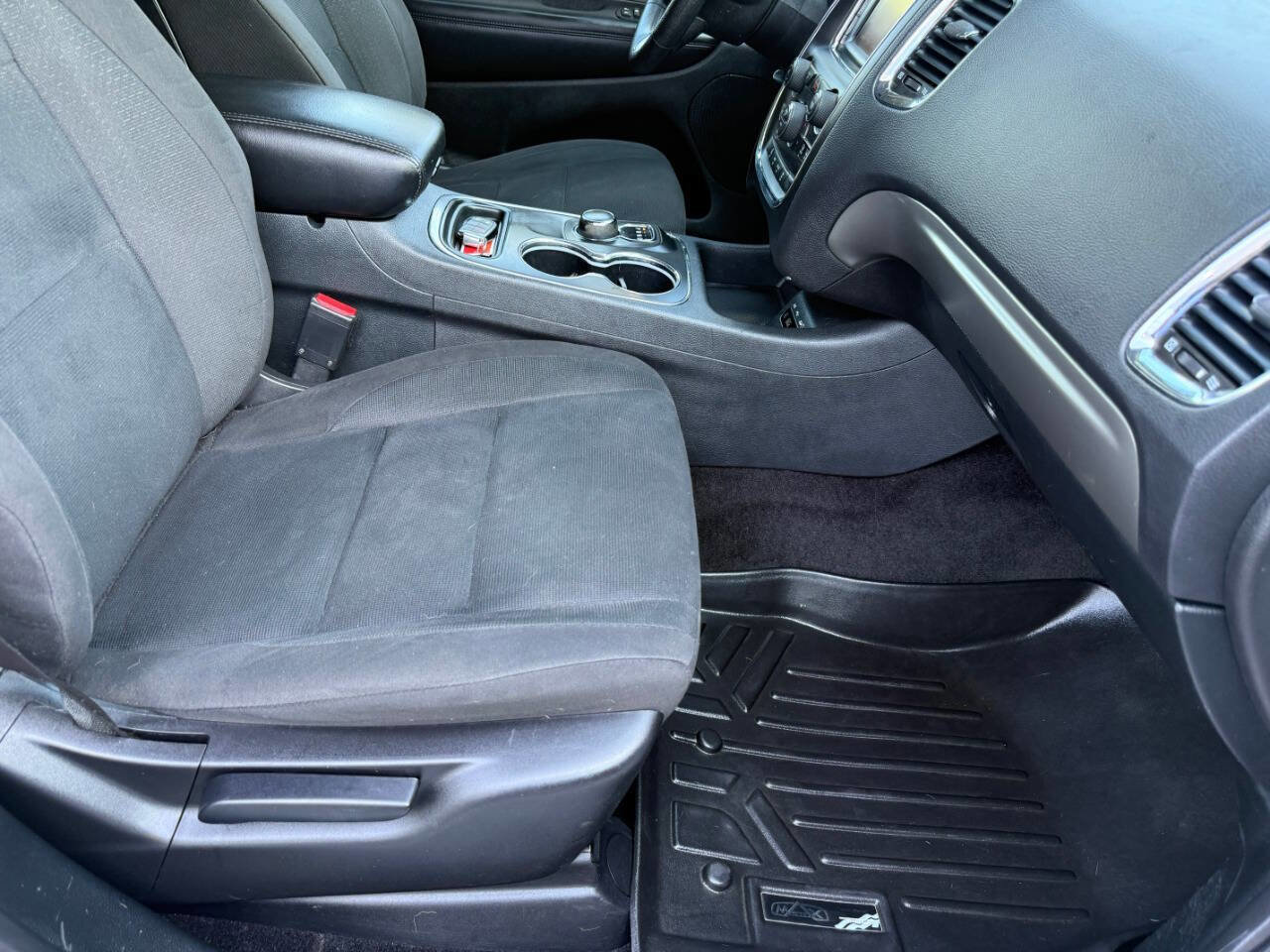 Used 2017 Dodge Durango SXT w/ 3rd Row Seating Group image 31