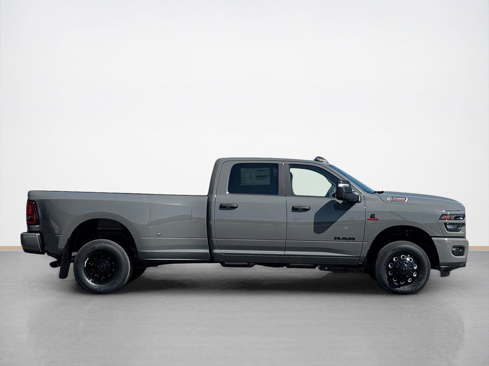New 2026 RAM 3500 Lone Star AWD/4WD image 9