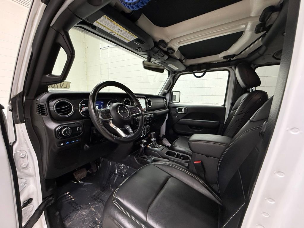 Used 2023 Jeep Wrangler Sahara w/ Cold Weather Group image 33