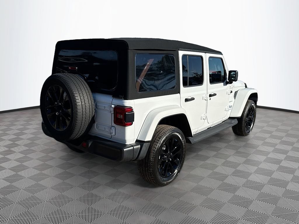 Used 2023 Jeep Wrangler Unlimited Sahara w/ Cold Weather Group image 6