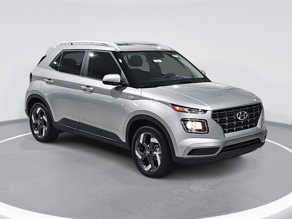 New 2026 Hyundai Venue SEL FWD image 3