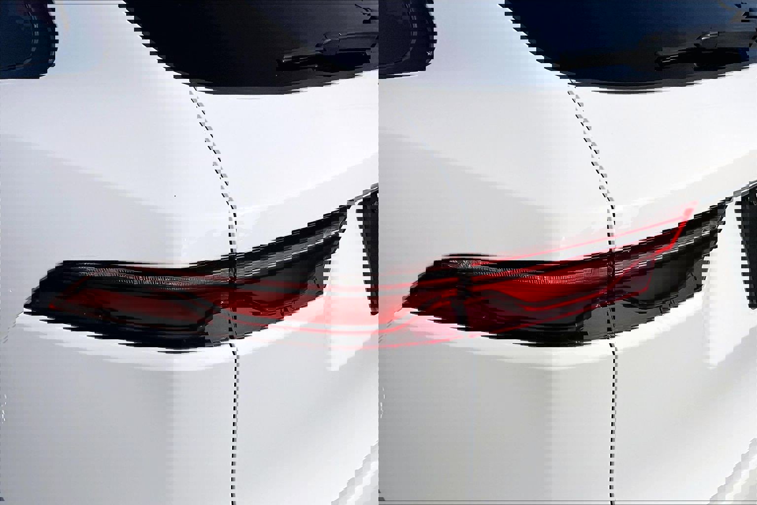 Used 2024 Jaguar F-PACE R-Dynamic S image 25