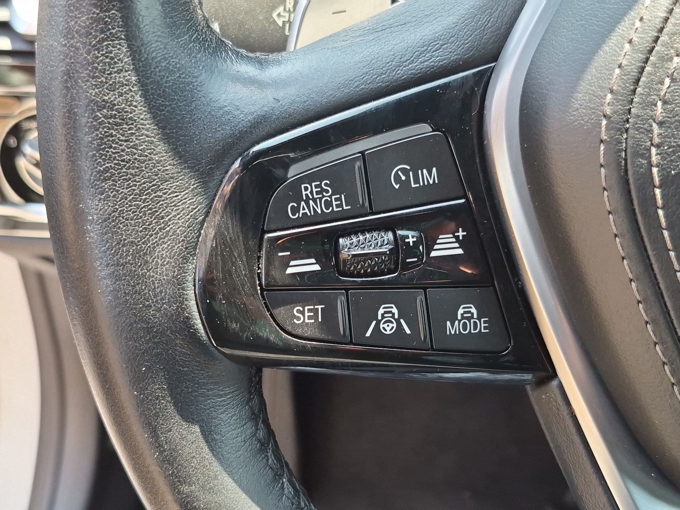 Used 2022 BMW 530i xDrive AWD/4WD image 19