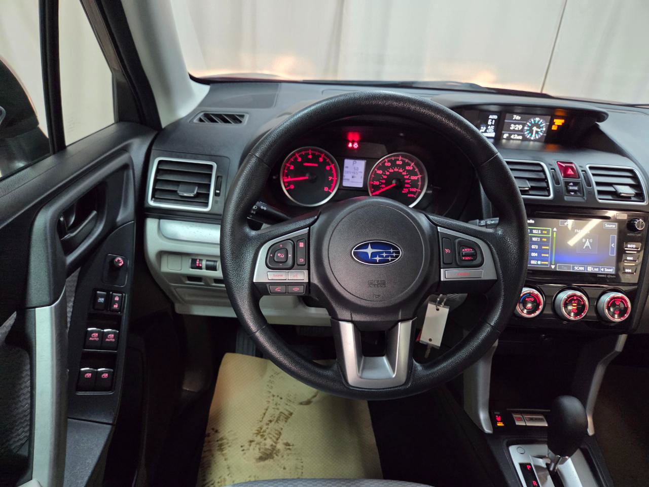 Used 2018 Subaru Forester 2.5i Premium w/ All-Weather Package AWD/4WD image 27