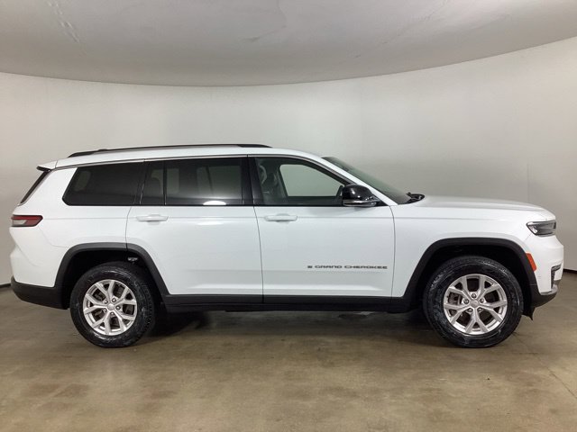 Used 2023 Jeep Grand Cherokee L Limited w/ Luxury Tech Group II AWD/4WD image 4
