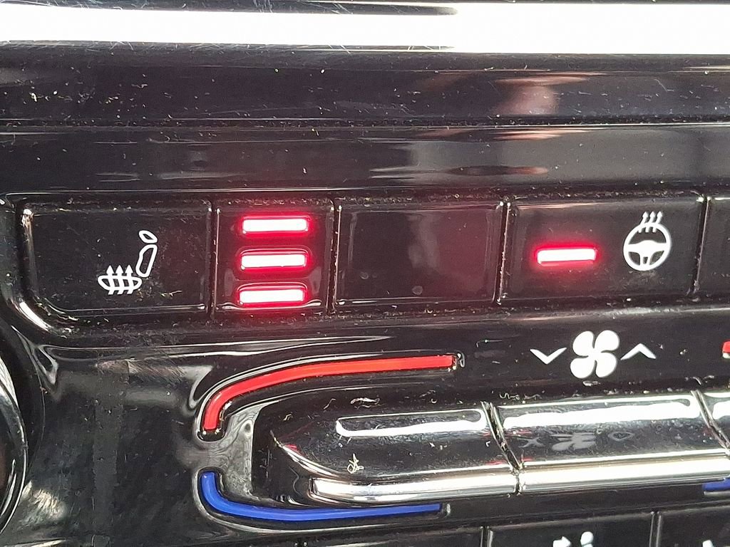 Used 2022 Jeep Grand Cherokee L Limited image 25