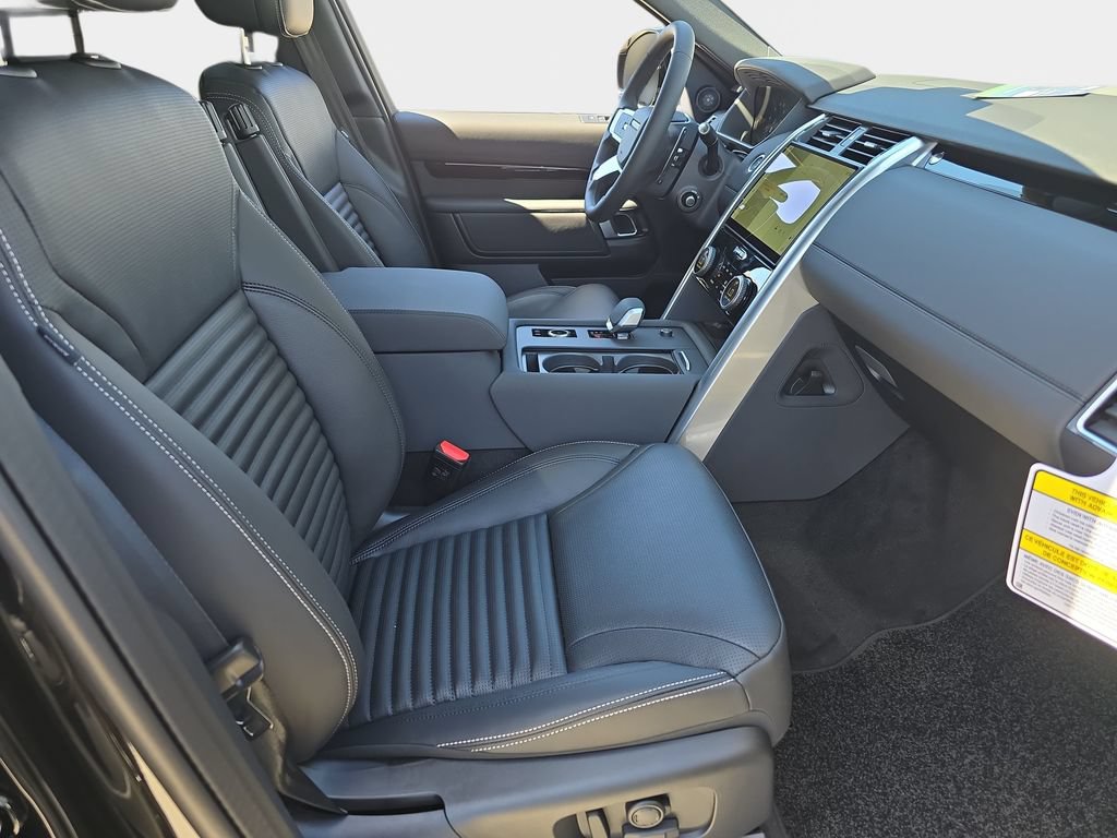 New 2026 Land Rover Discovery S AWD/4WD image 10