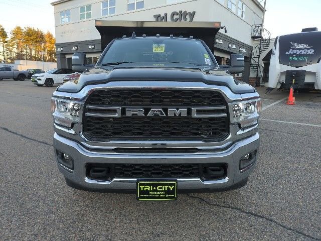 New 2024 RAM 3500 Tradesman image 13