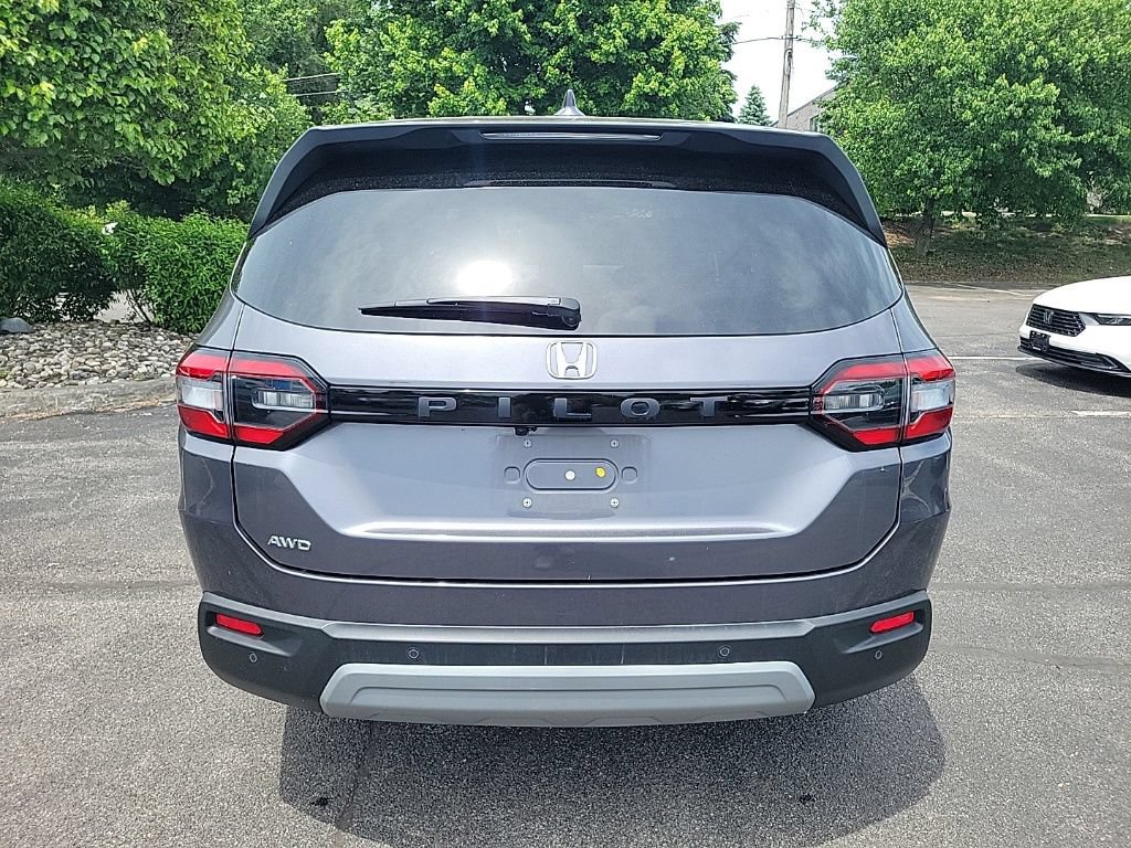 Certified 2025 Honda Pilot EX-L image 4