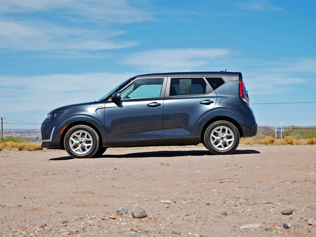 Used 2024 Kia Soul LX w/ Option Group 015 image 14